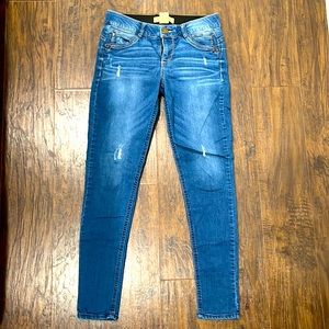 Democracy ab technology solution jeans size 4.